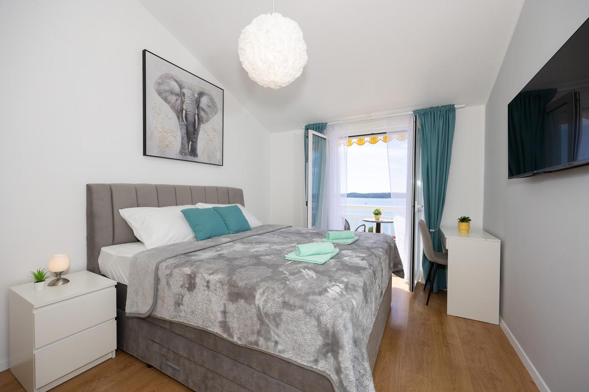 Apartments Ana Trogir Exterior photo